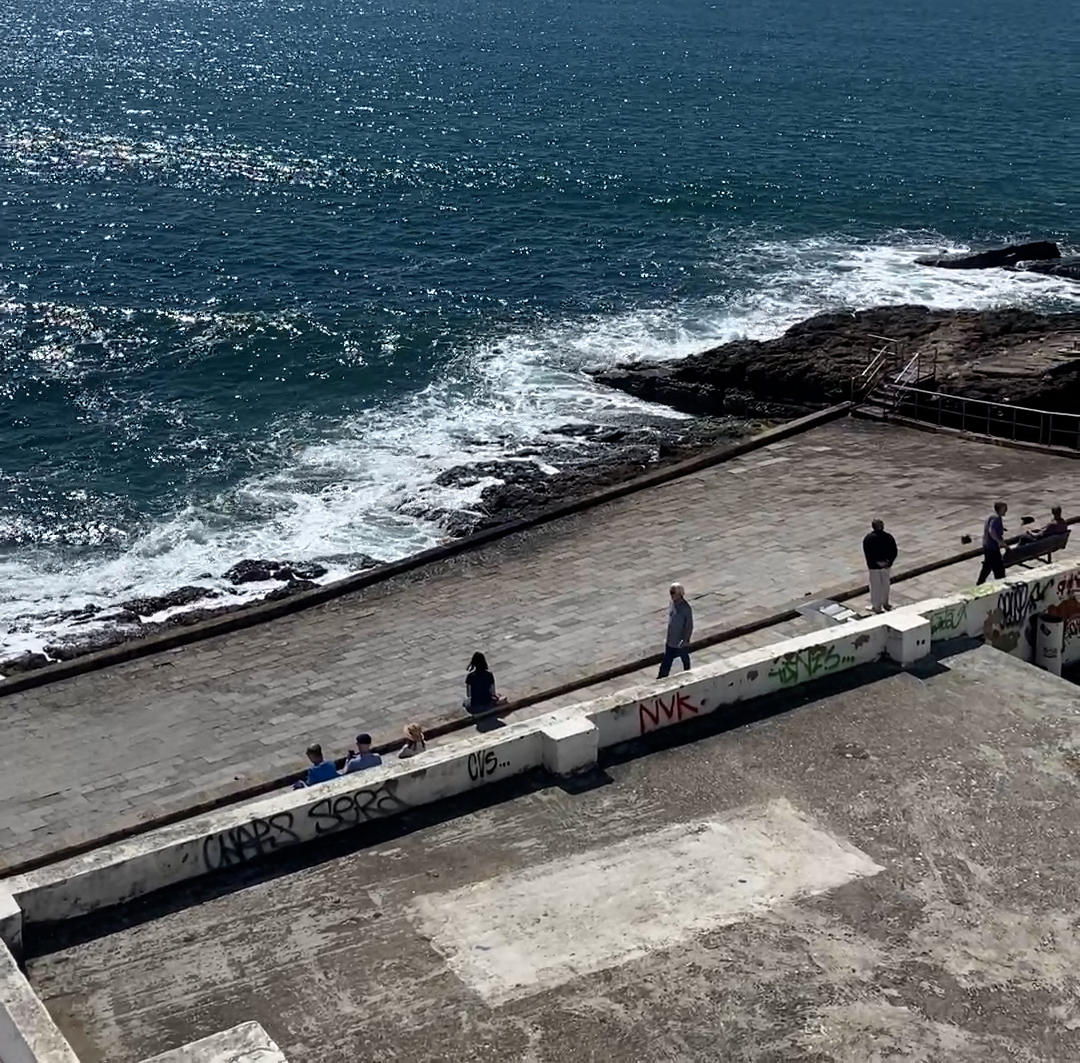 Cascais planeia requalificar o paredão ao longo do litoral