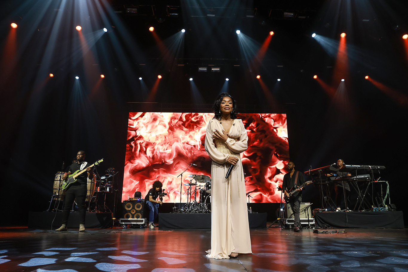 Anna Joyce iniciou tour internacional no Salão Preto e Prata do Casino Estoril