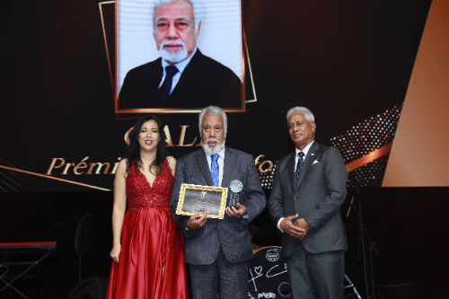 Xanana Gusmão distinguido com o “Prémio Carreira”na VIII Gala Prémios da Lusofonia no Casino Estoril